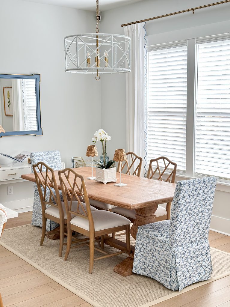 a view of a dining room